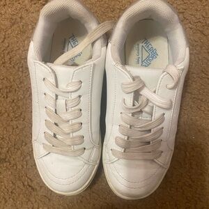 White sneaker thereabouts girls size 1